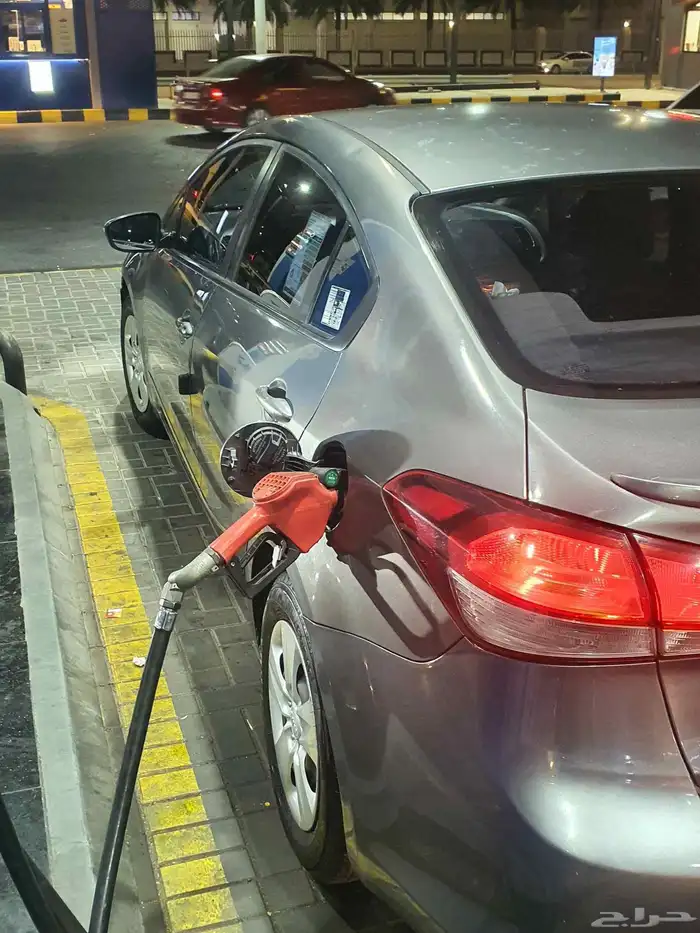 كيا سيراتو 2017 مكينة وقير وارباق وشاص شرط بلد وعداد 250 الف 7