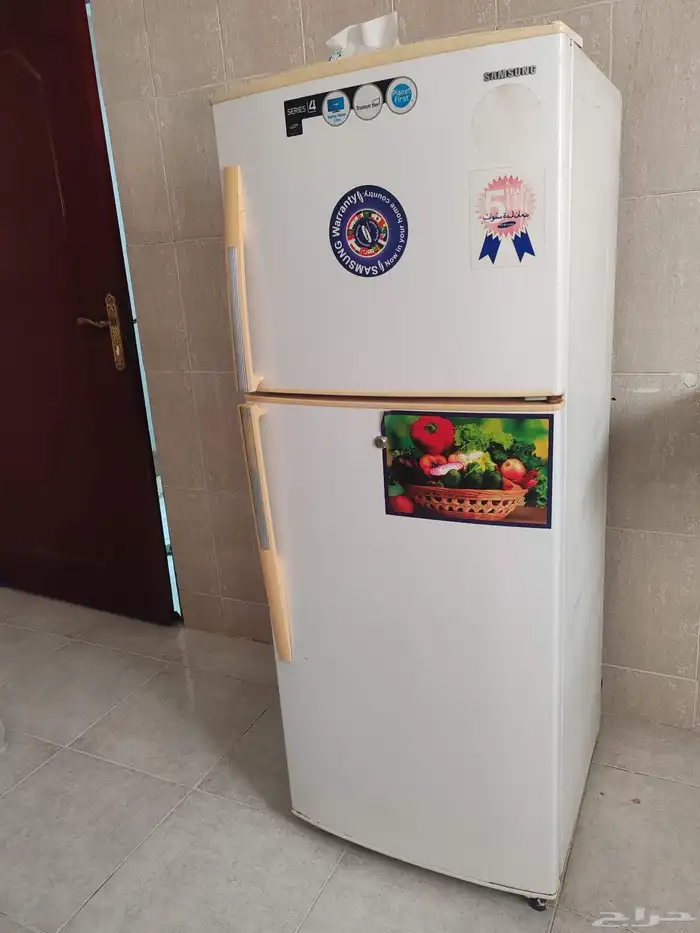 ثلاجة وأنبوبة غاز وغسالة للبيع 0
