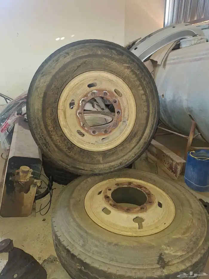 كفرات تريلا مقاس 24 4