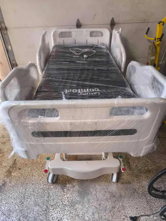 سرير طبي اخو الجديد معا المرتبه الاصليه يعمل با 2ريموتات 0