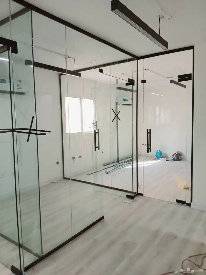 مكاتب سكوريت ابواب زجاج مكاتب 5