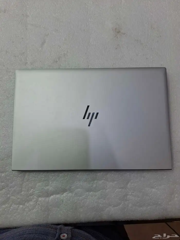 لابتوب HP بحالة ممتازة وشكل أنيق ونحيف جدا وجسم معدن 5