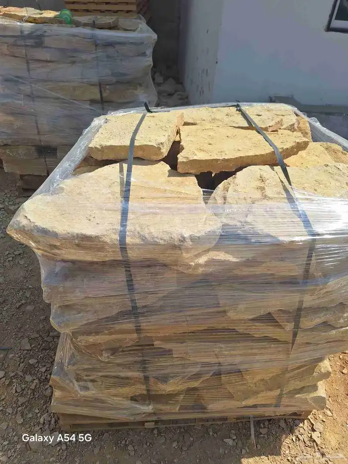 حجر عشوائي قشرة الجبل 0