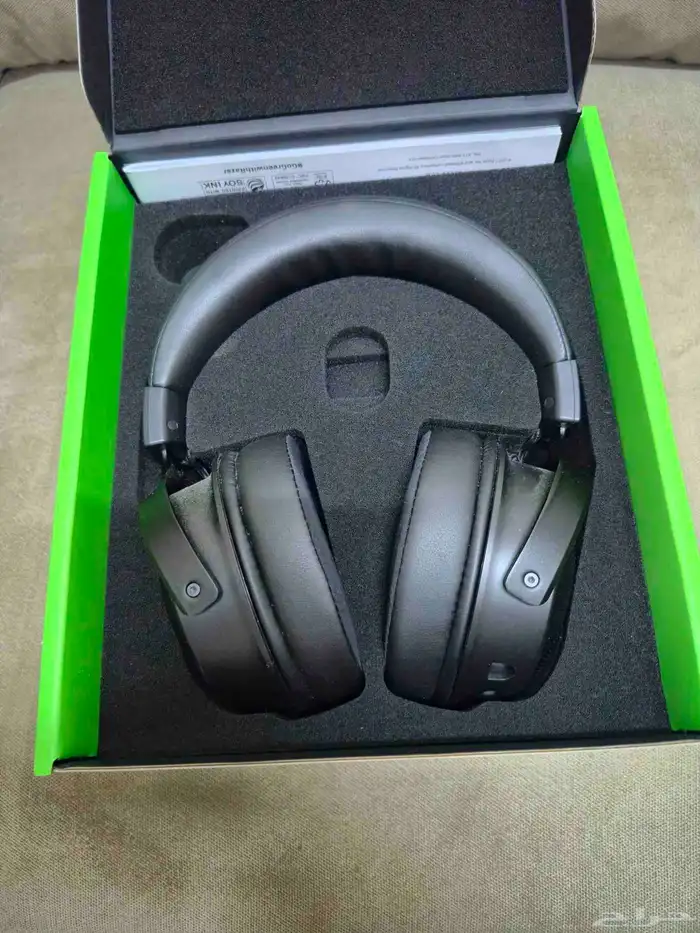 سماعة ريزر كاركن برو لا سلكي 1