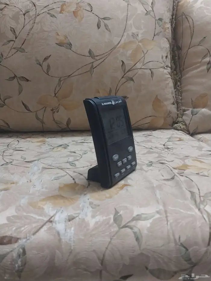ساعة الحرمين الرقمية المكتبية 3