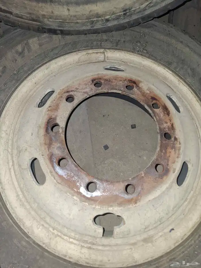 كفرات تريلا مقاس 24 3