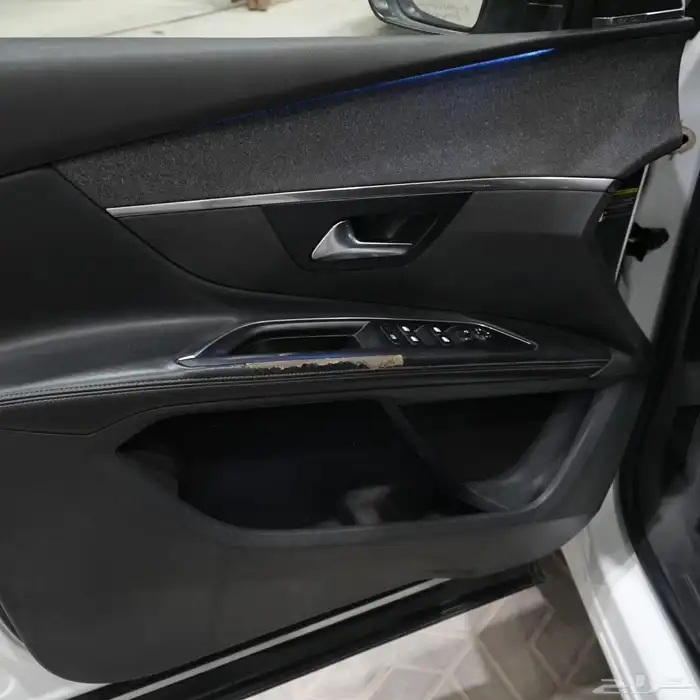 بيجو 5008 موديل 2019 8