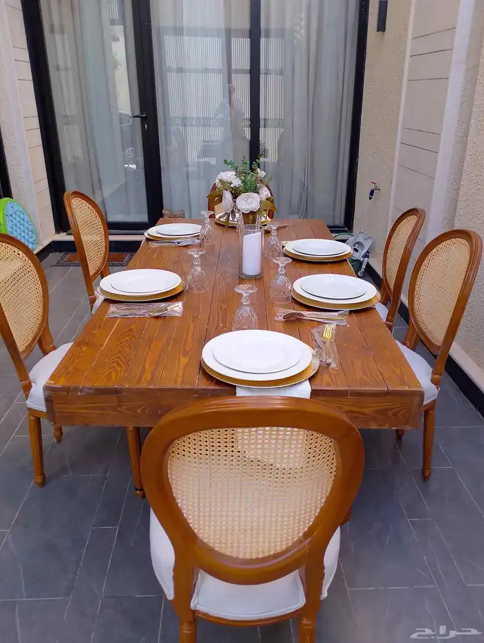 كراسي طاولات 5