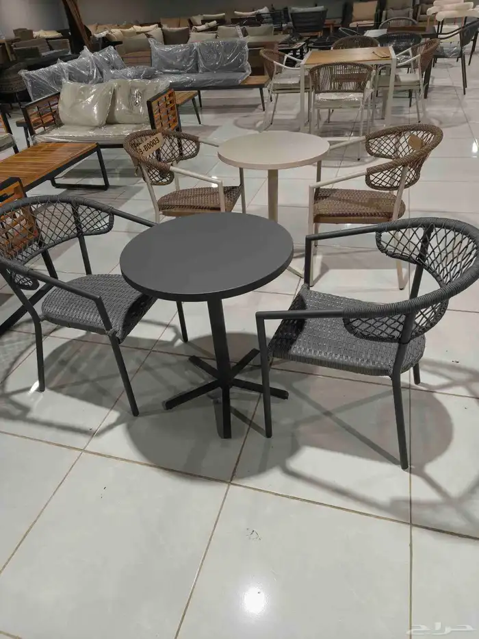 طاولات وكراسي للكافي والمطاعم والمقاهي داخلية وخارجية 2