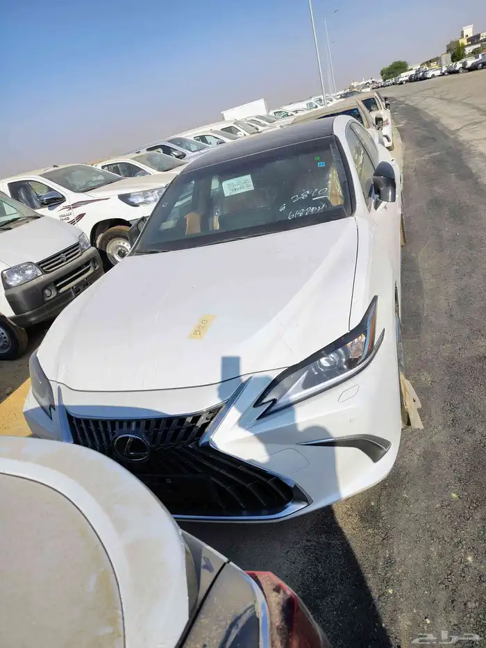 ليكزس ES350 CC 2025 1