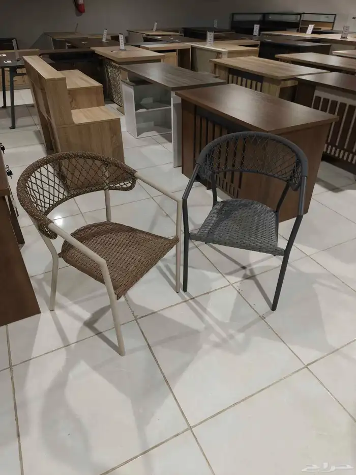 طاولات وكراسي للكافي والمطاعم والمقاهي داخلية وخارجية 0