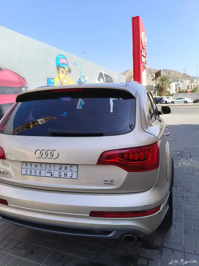 اودي Q7 2010 نضيف 2