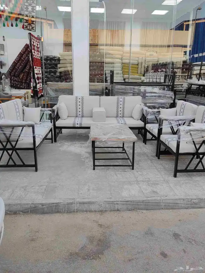 جلسة خارجية حديد وخشب سويدي 0