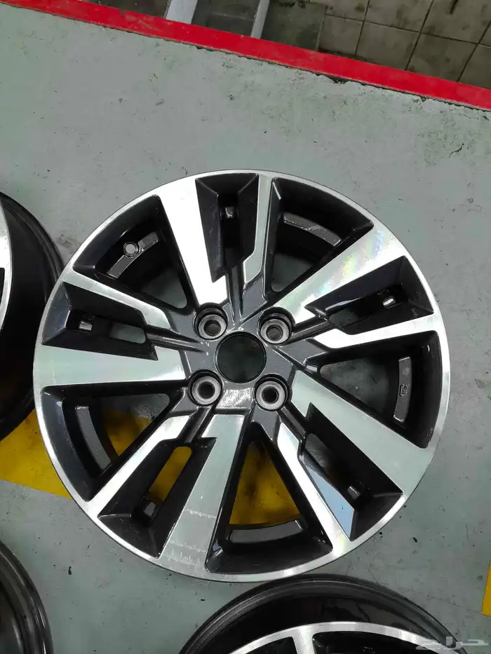 جنوط نيسان صني 2023 اصلي وكاله 3