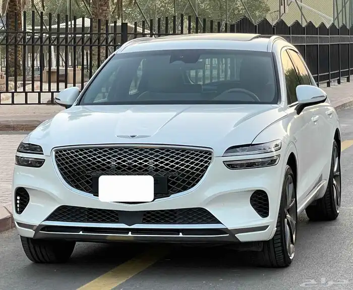 جنيسيس GV70 2023 فل سعودي 1
