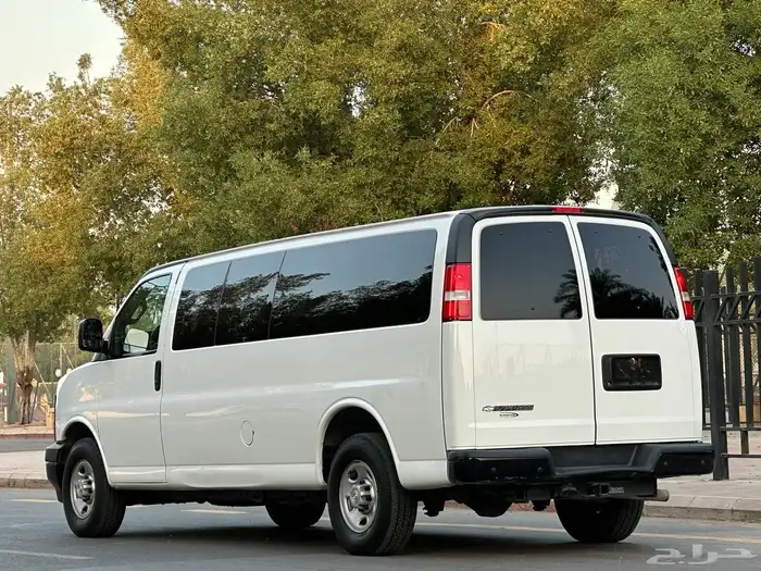 شفروليه إكسبرس موديل 2017 سعودي شاص طويل وزن 2500 فل 10