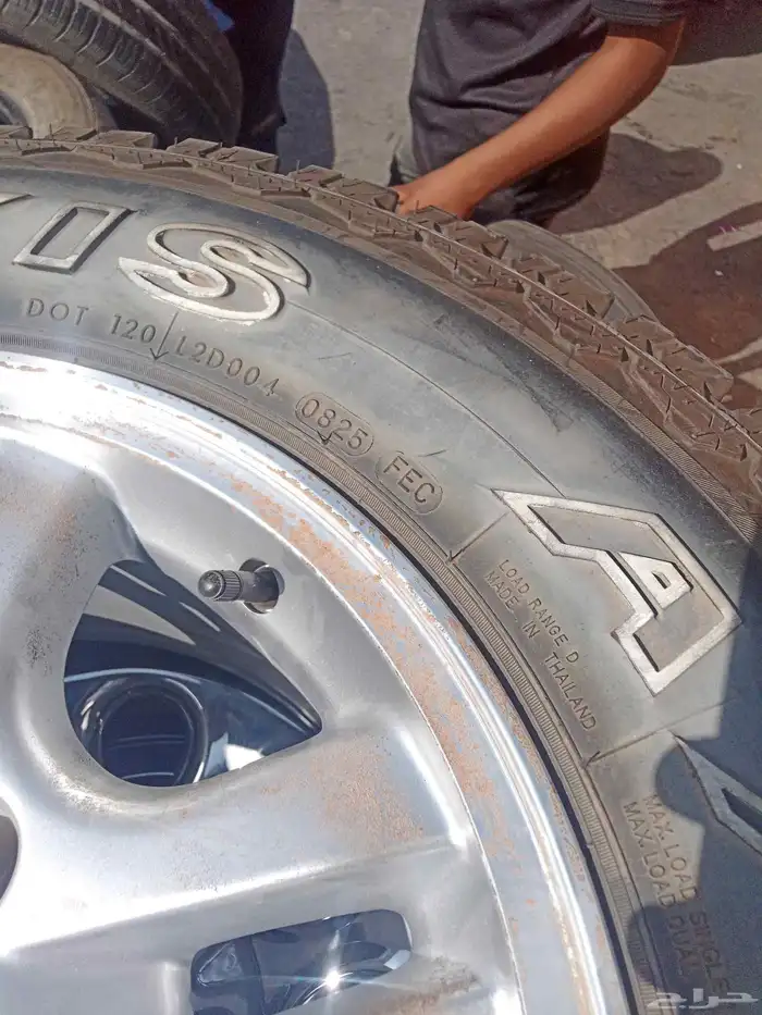 جنوط لكزز مبرز صيني وكفرات 1