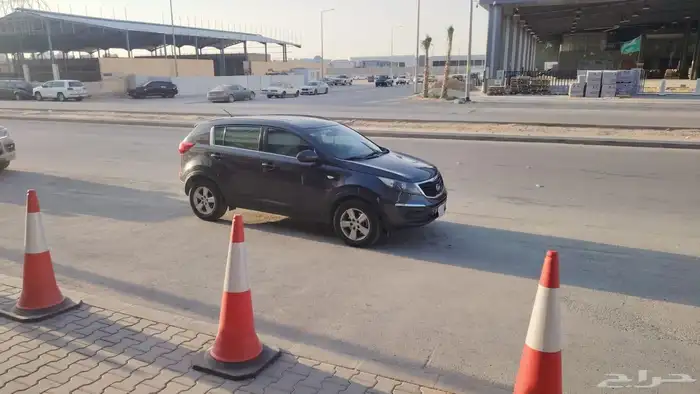 سيارة كيا سبورتاج 2016 الماكينة 2000 cc ماشية 30 ألف 2