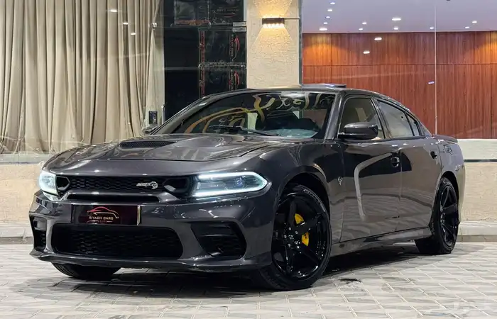 دودج تشارجر 2016 V6 مرهم (بحالة ممتازة) 0