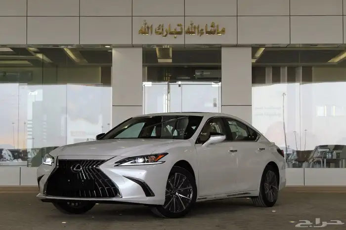 لكزس - ES250 لاكجيري - 2025 - نص فل - خليجي 4
