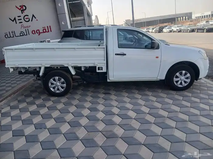 ايسوزو. دي ماكس. جوانب. 2025 5