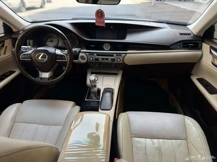 لكزس 2016 es350 فل كامل 11