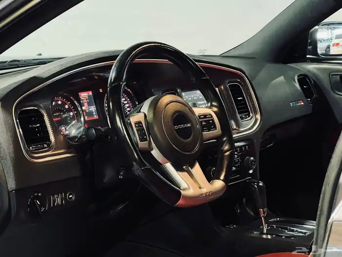 تشارجر 2014 SRT بحاله ممتازه ماشاء الله 15