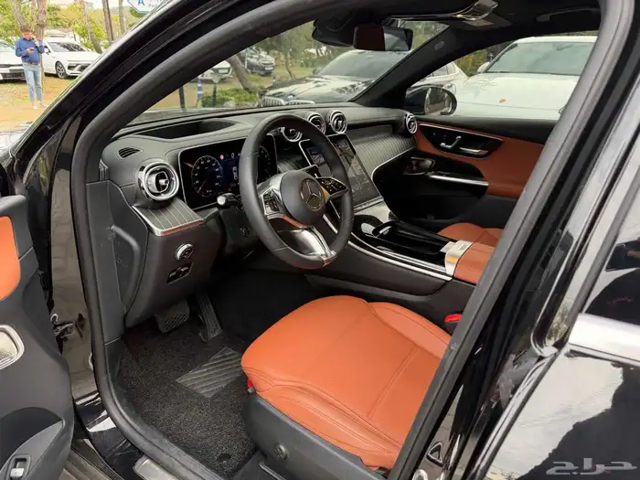 للاستيرادمن كوريا  مرسيدس GLC300كوببه 2025 3