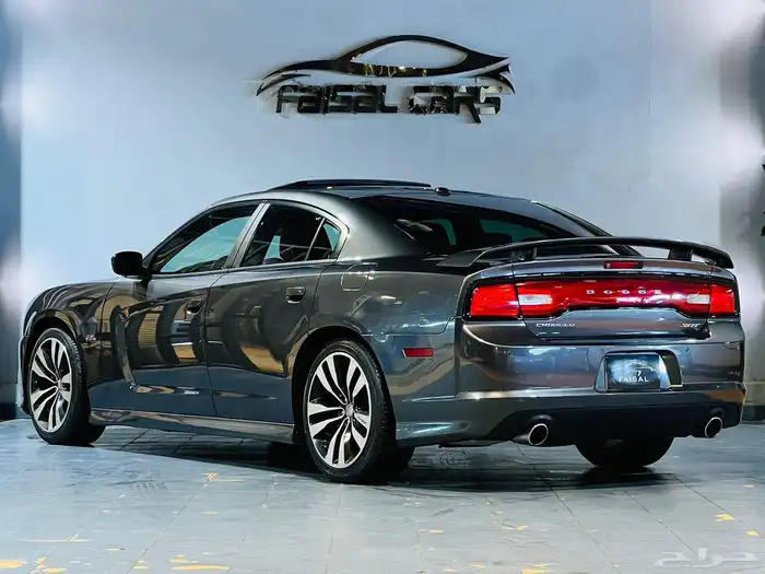 تشارجر 2014 SRT بحاله ممتازه ماشاء الله 2