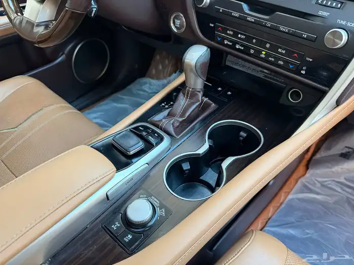 لكزس 2018 rx350 وكاله الحد 31