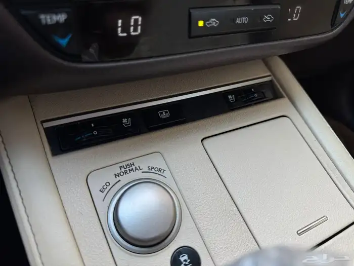 لكزس 2016 es350 فل كامل 9