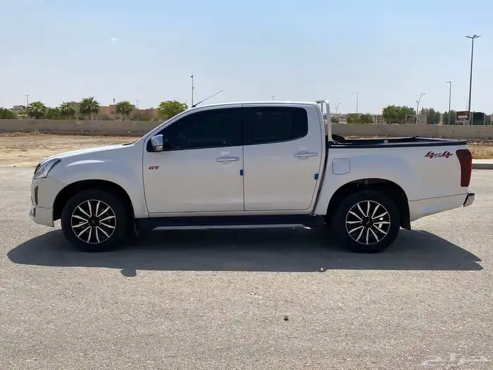 ايسوزو ديماكس جي تي 2020 3