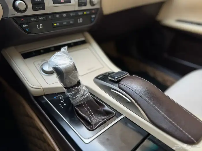 لكزس 2016 es350 فل كامل 15