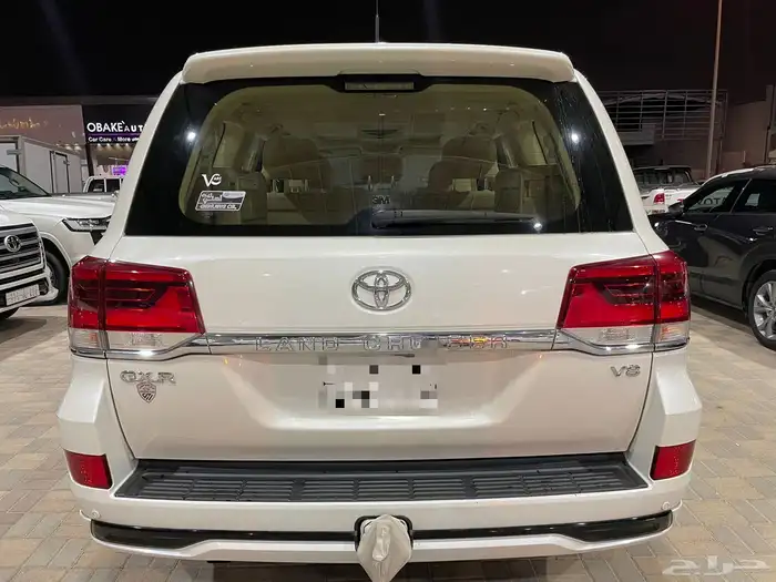 لاندكروزر GXR 2017 3