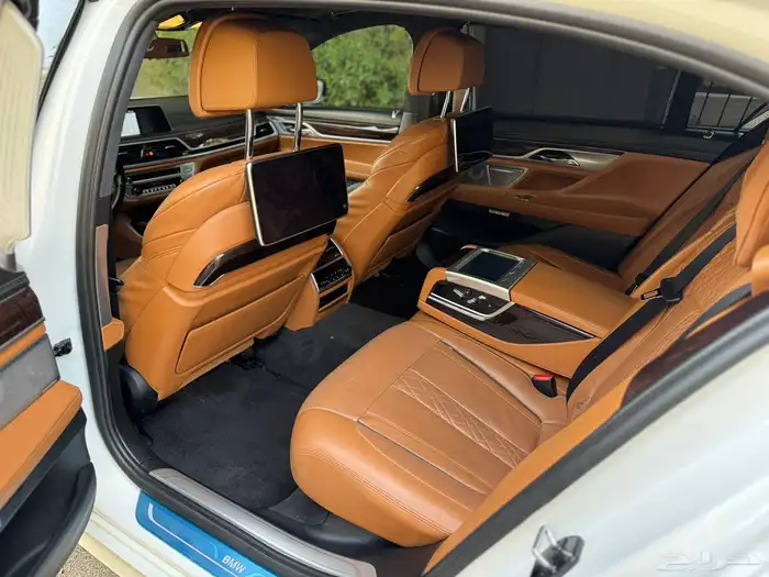 بي ام دبليو 2016 750li 25