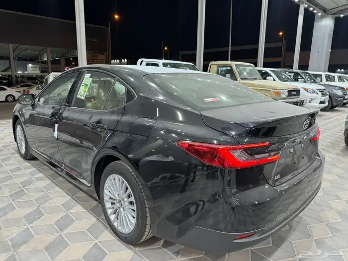 كامري فتحه اسود 3