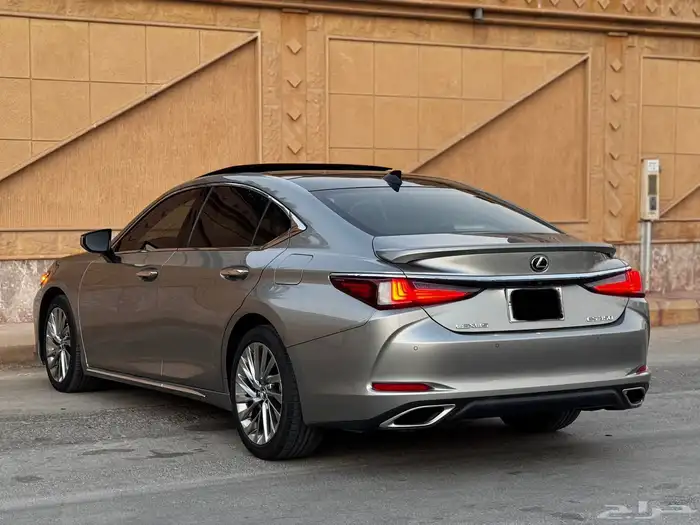 لكزس 2022 ES350 فل كامل 12