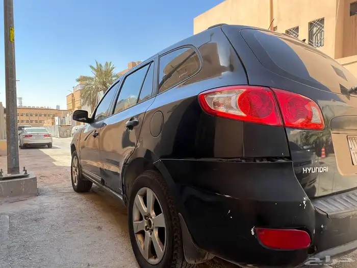 سنتافي 2009 محركات نظيفه بسعر رمزي 4