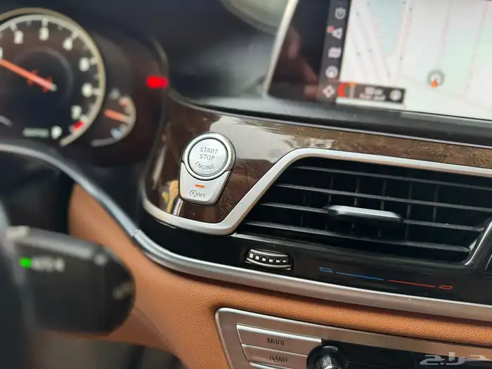 بي ام دبليو 2016 750li 35