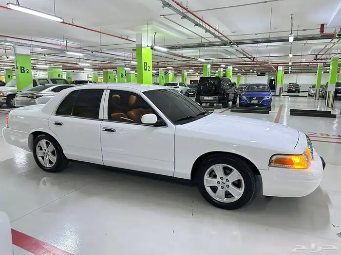 فورد كراون فكتوريا وكاله 13