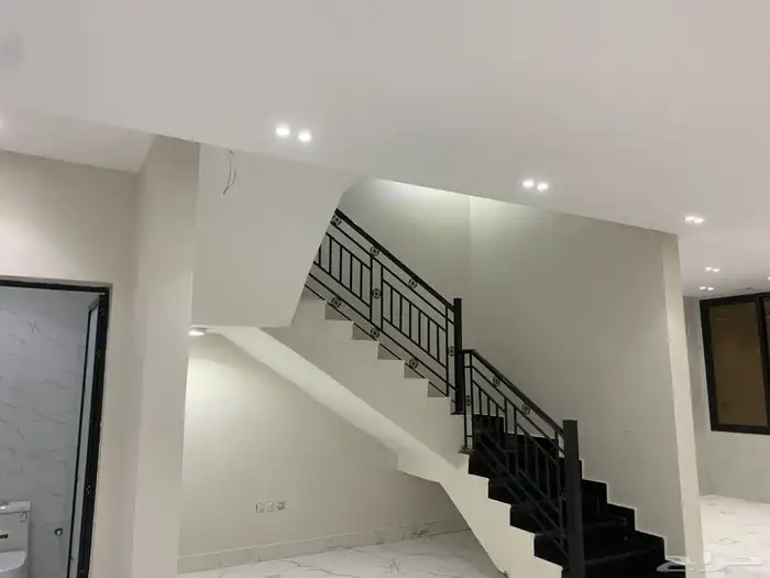 للبيع فيل ا دوبلكس مختصرة وراقية بسعر 730 14