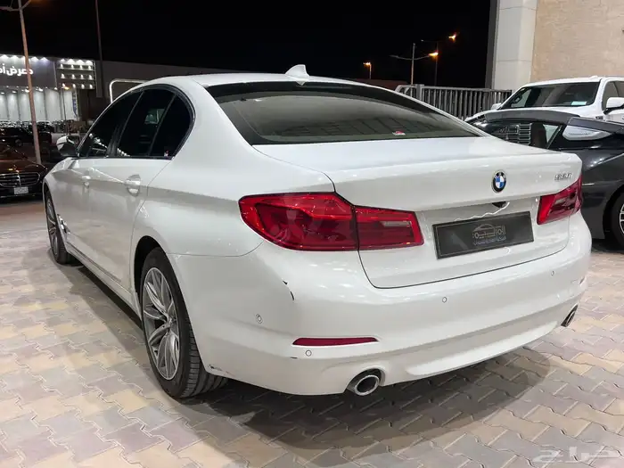 بي ام دبليو 520i موديل 2020 3