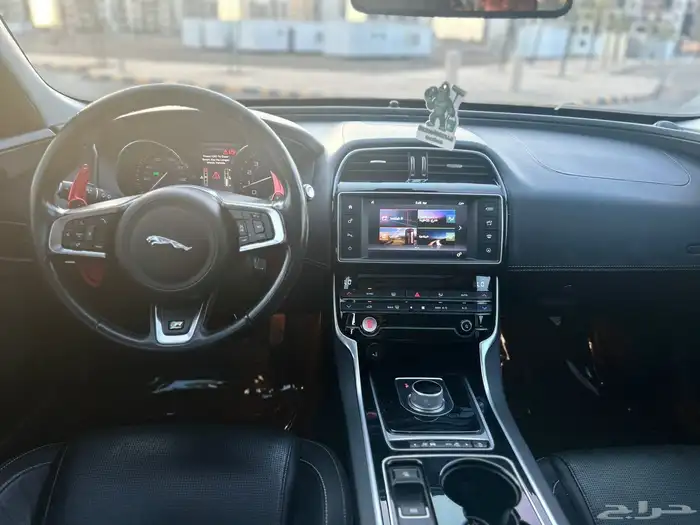 جاكوار xe 2016 12