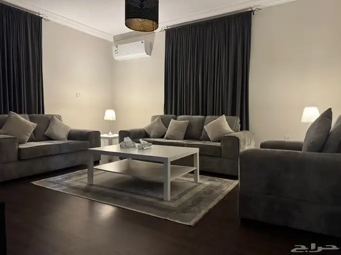 شقة للايجار حي الزهراء 3