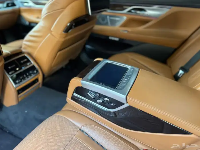 بي ام دبليو 2016 750li 24