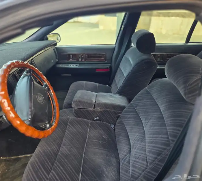 كاديلك فليتوود موديل 1996 اسود 4