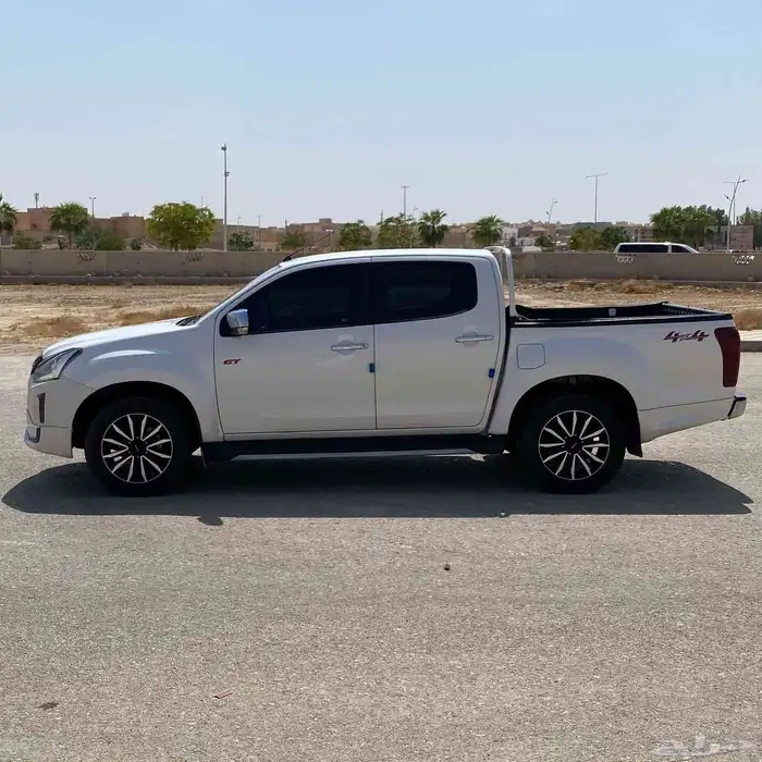 ايسوزو ديماكس جي تي 2020 7