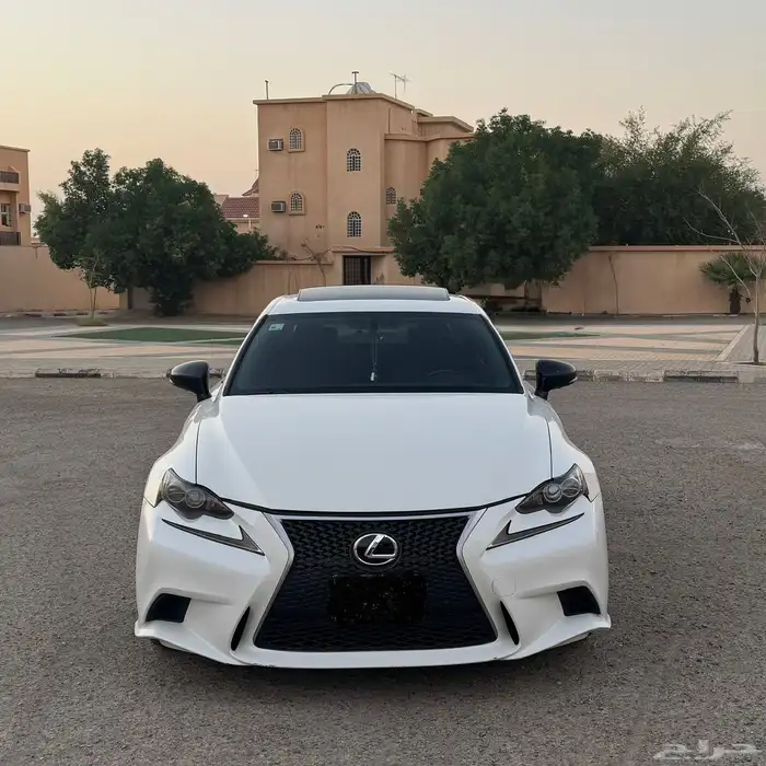 لكزس IS250 F SPORT 2
