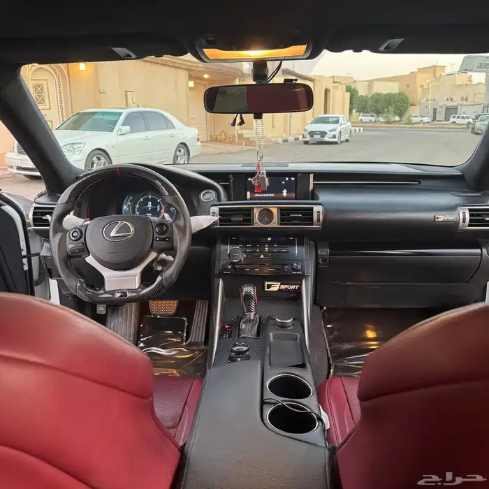 لكزس IS250 F SPORT 8