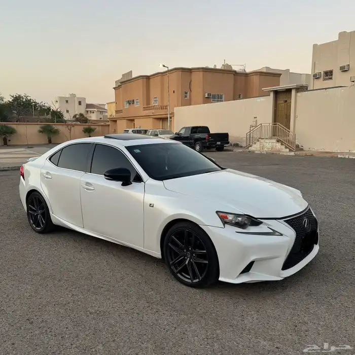 لكزس IS250 F SPORT 0
